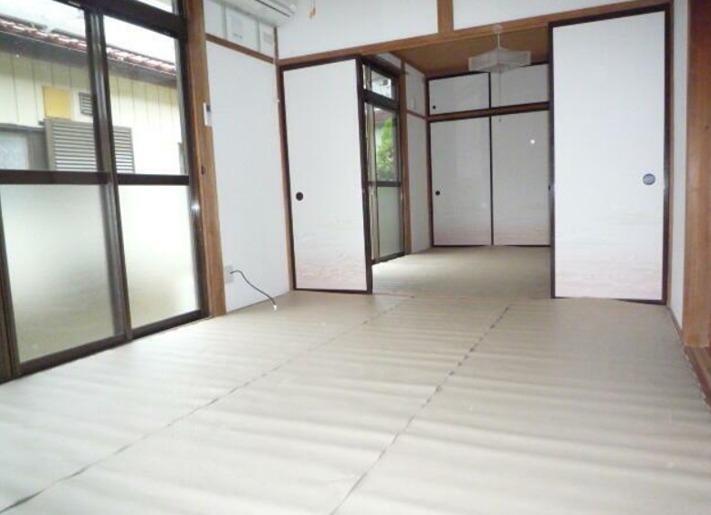 東城達也貸家 ベッドルーム