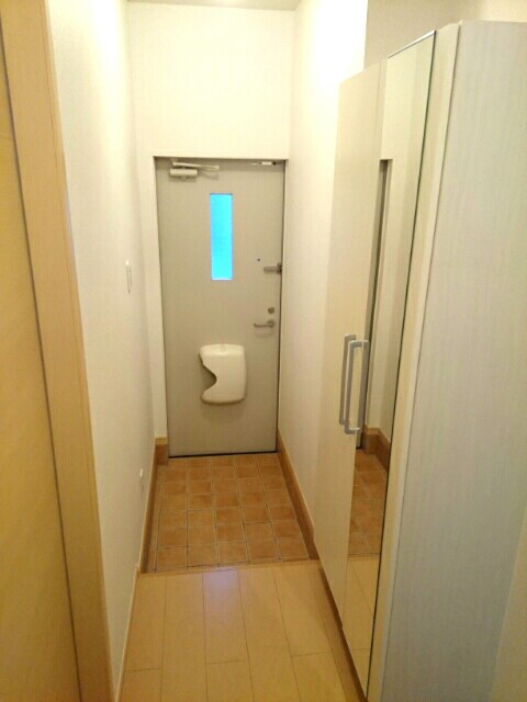 メゾンオーブＣ 玄関
