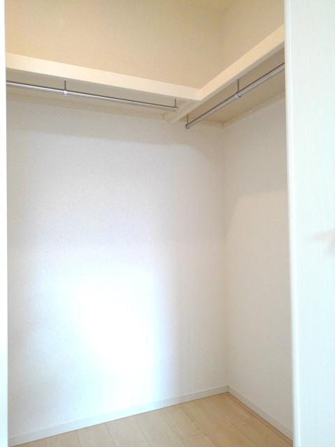 ブライトヒルズ 収納