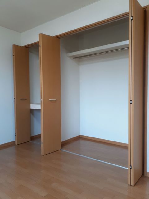 アヴァンティ 収納