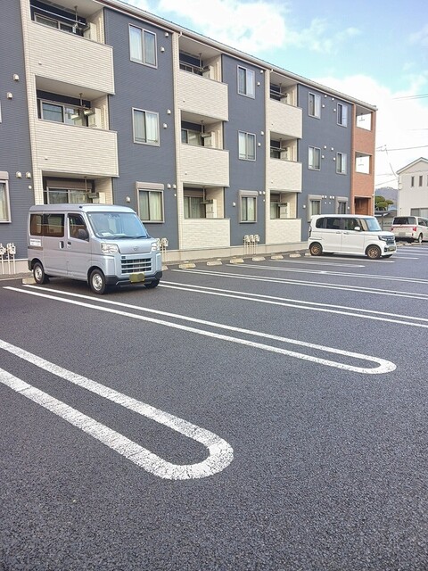 ベラカーサボーノ 駐車場