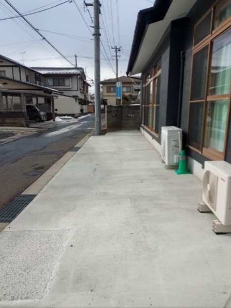 畠貸家（御山） 駐車場