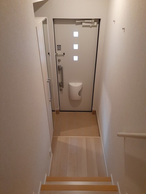 ユイナス 玄関
