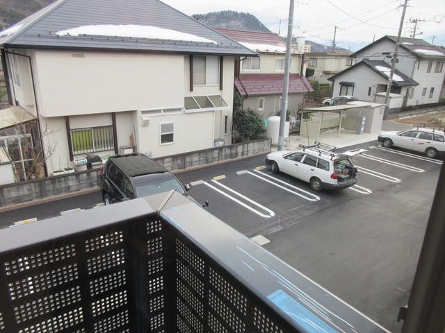 アクシィブⅡ 駐車場