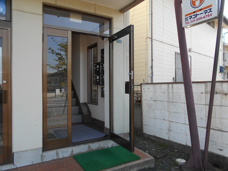ＳＴビル 玄関