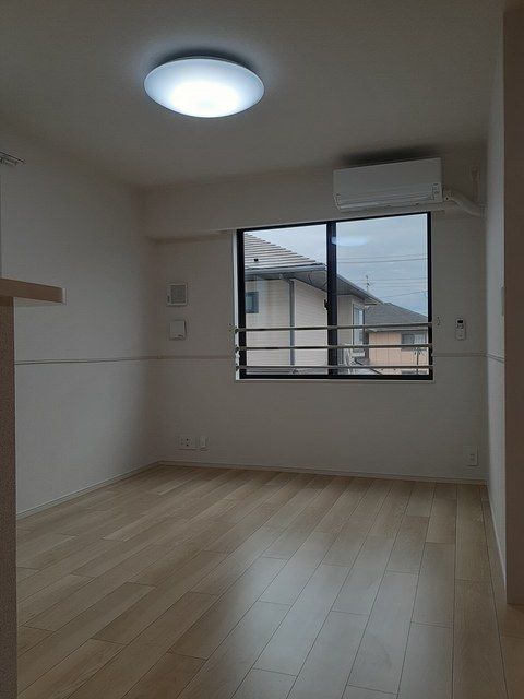 セントラル　ラトゥール　Ⅱ リビング