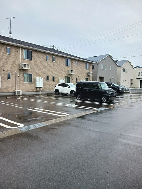 カーサカメリアⅠ 駐車場