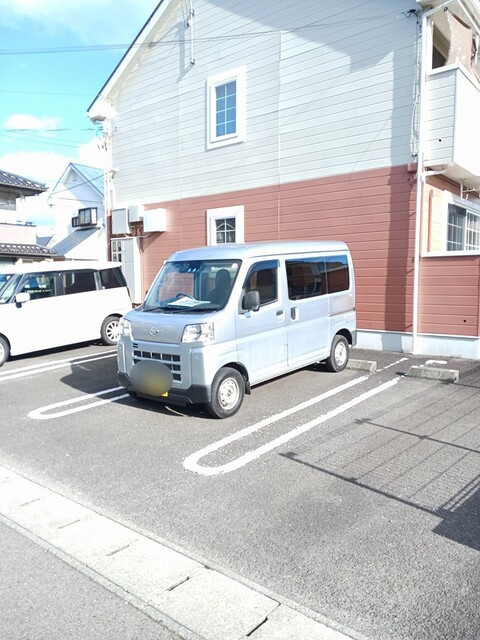 サニーハートⅡ 駐車場