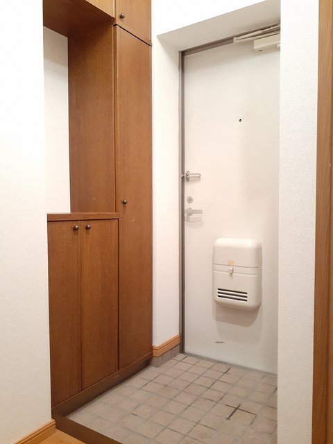 ボヌールアビテＢ 玄関