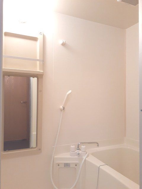ボヌールアビテＢ 風呂画像