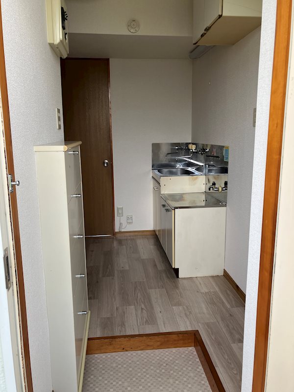 アティック郡山 玄関