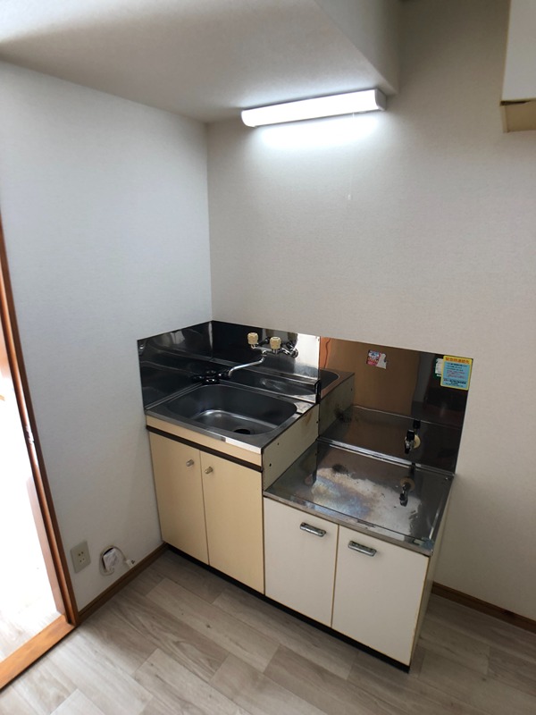 アティック郡山 キッチン