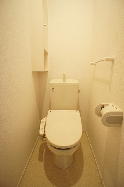 ウィステリア　トレリス トイレ