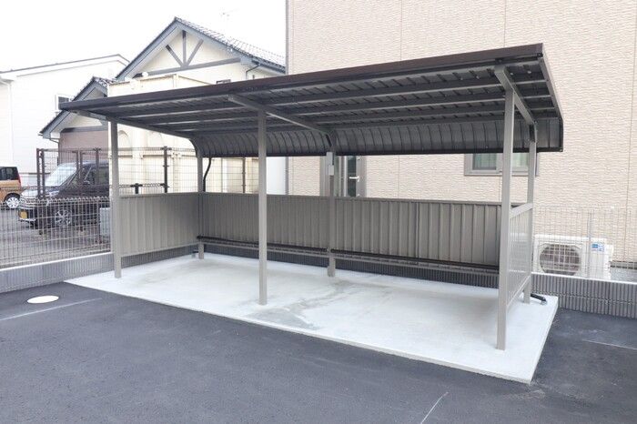 Ｄ－ＲＯＯＭ　野田町 駐車場