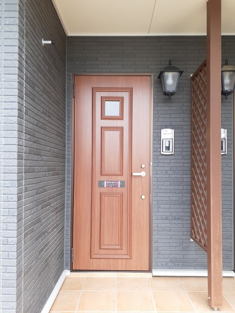 グラン・ソレイユＢ 玄関