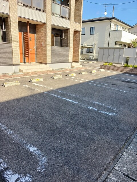 フランカーサ 駐車場