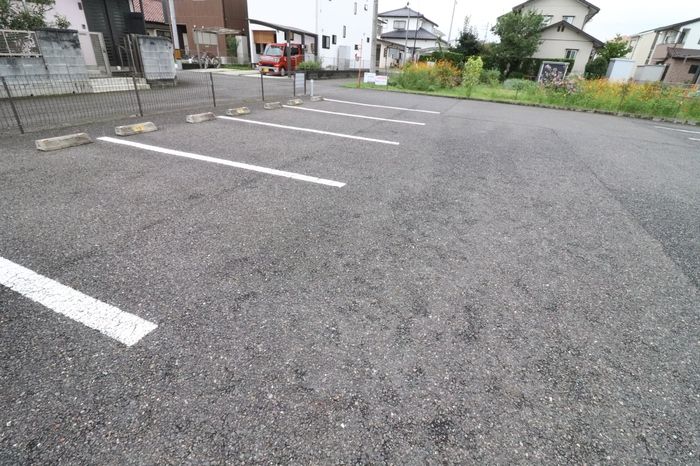 セジュール 桜つつみ 駐車場