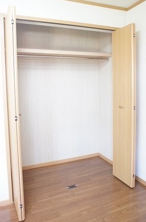 イーストガーデンＢ 収納