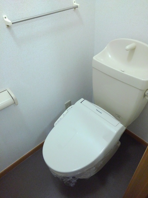 コーポラス・カマタ　Ａ トイレ