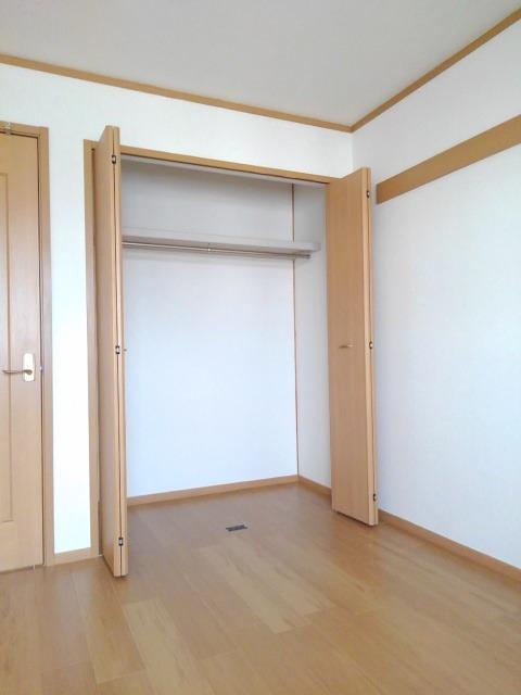 コーポラス・カマタ　Ａ 収納