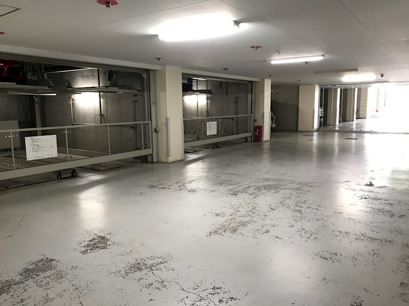 エストライフつつじヶ丘三番館 駐車場