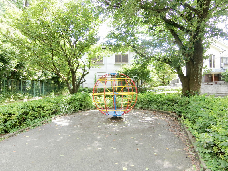 ハイネス・エム・ワイ 公園