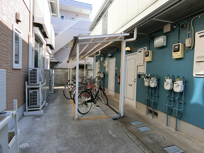 ヴィラ武蔵野 駐車場