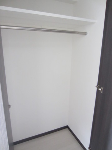 ＡＣＯＬＴ府中緑町 収納