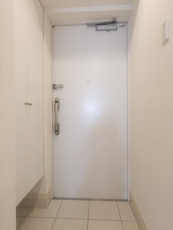 ＡＣＯＬＴ府中緑町 玄関