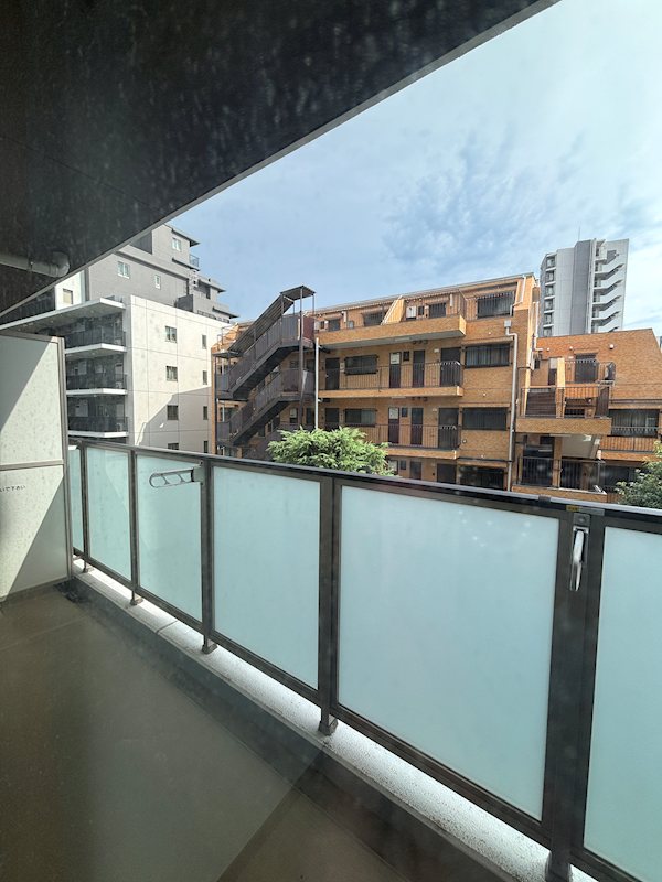 ＡＣＯＬＴ府中緑町 ベランダ