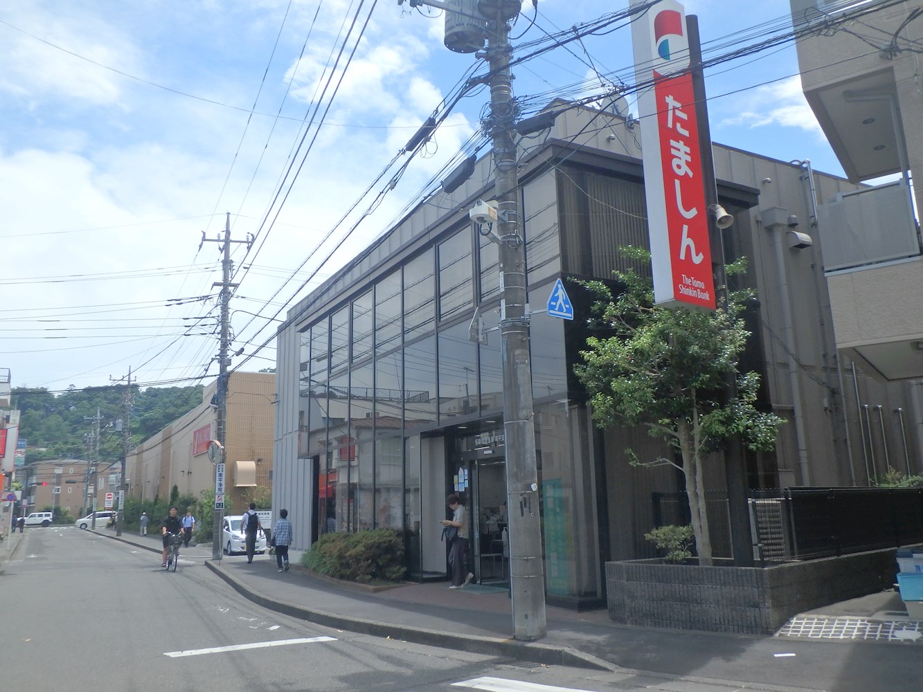 パール呉竹 銀行