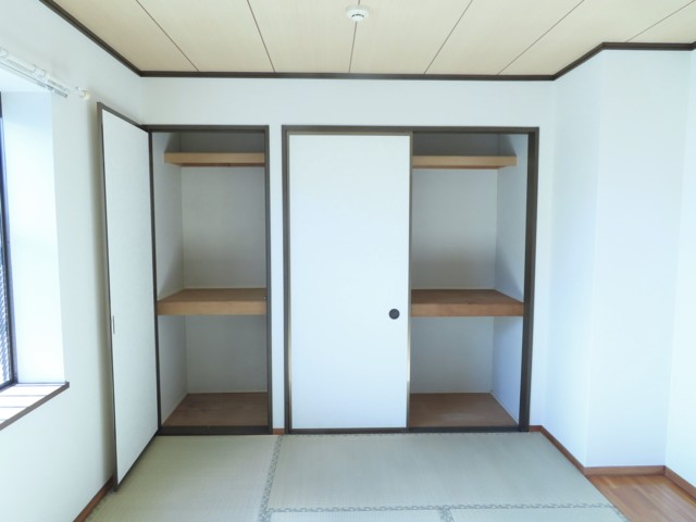 クレールハイムＡ 収納