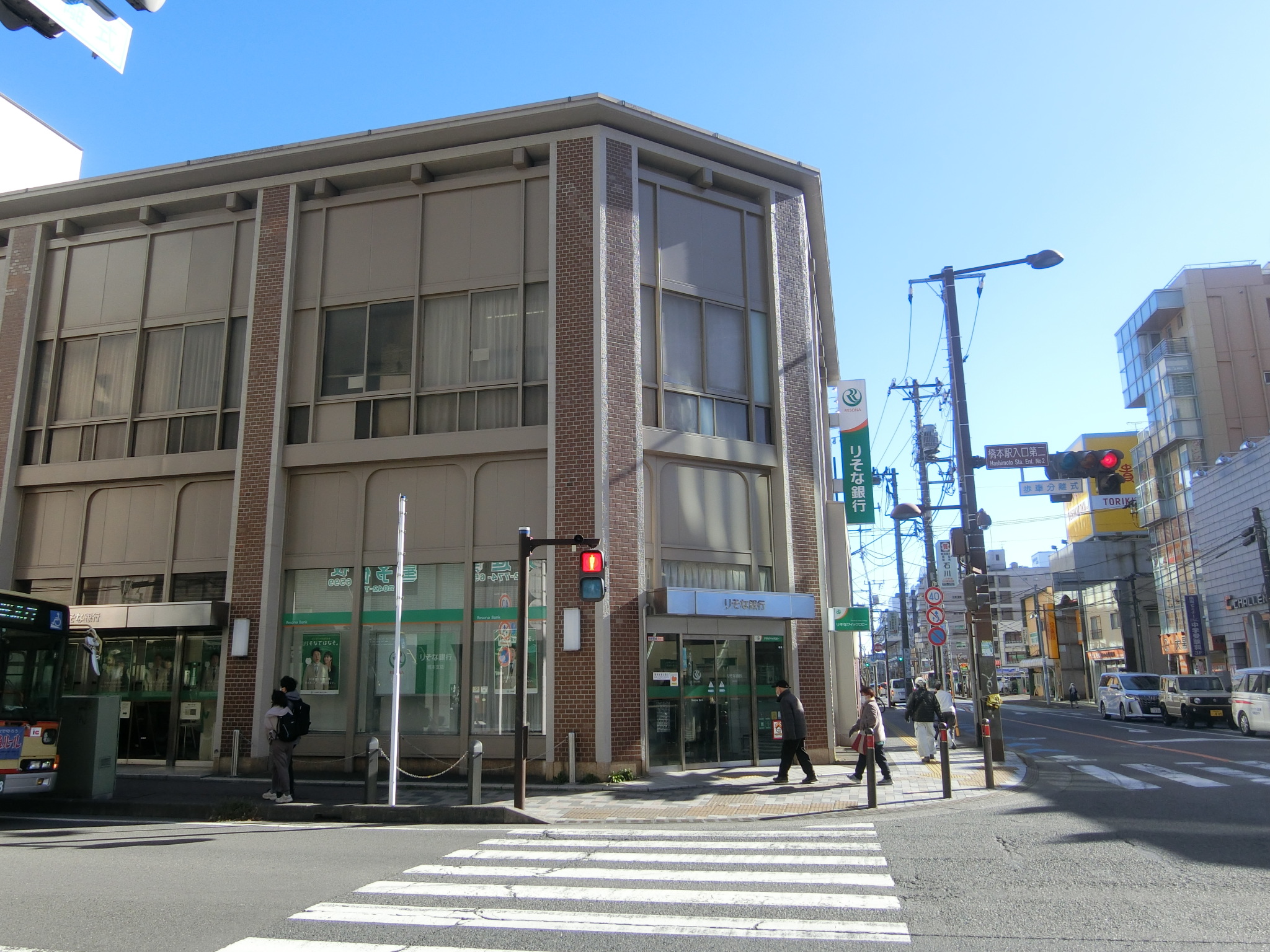 Ｍ－６ 銀行