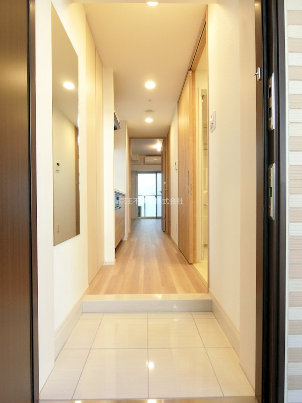 ＭＯＤＩＥＲ　ＹＯＹＯＧＩ　ＲＥＳＩＤＥＮＣＥ 玄関
