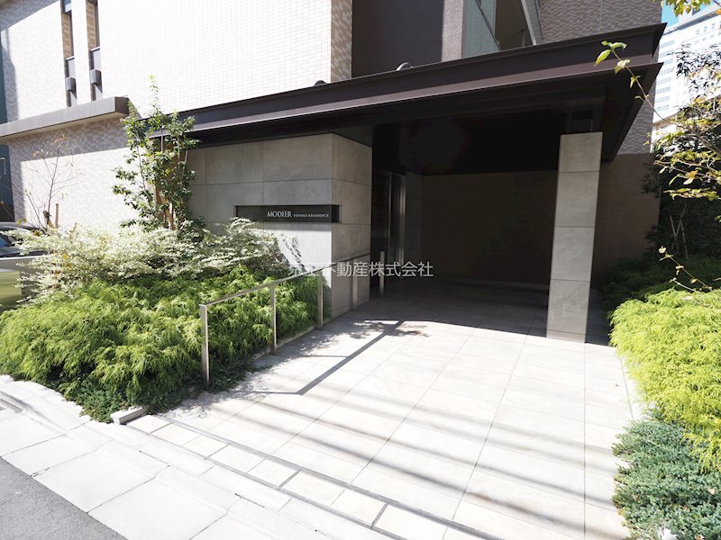 ＭＯＤＩＥＲ　ＹＯＹＯＧＩ　ＲＥＳＩＤＥＮＣＥ エントランス