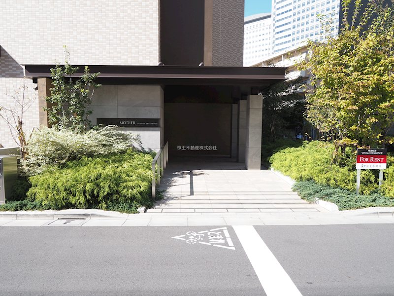 ＭＯＤＩＥＲ　ＹＯＹＯＧＩ　ＲＥＳＩＤＥＮＣＥ エントランス