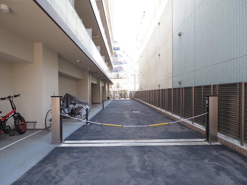 ＭＯＤＩＥＲ　ＹＯＹＯＧＩ　ＲＥＳＩＤＥＮＣＥ 駐車場