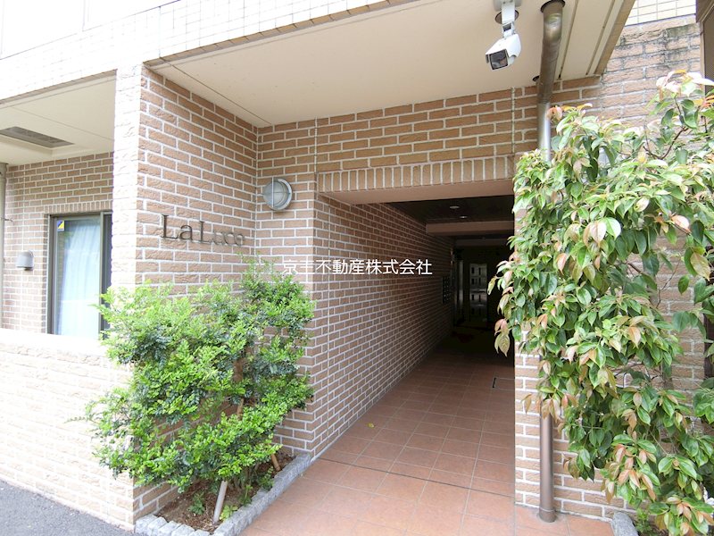 ラルーチェ エントランス