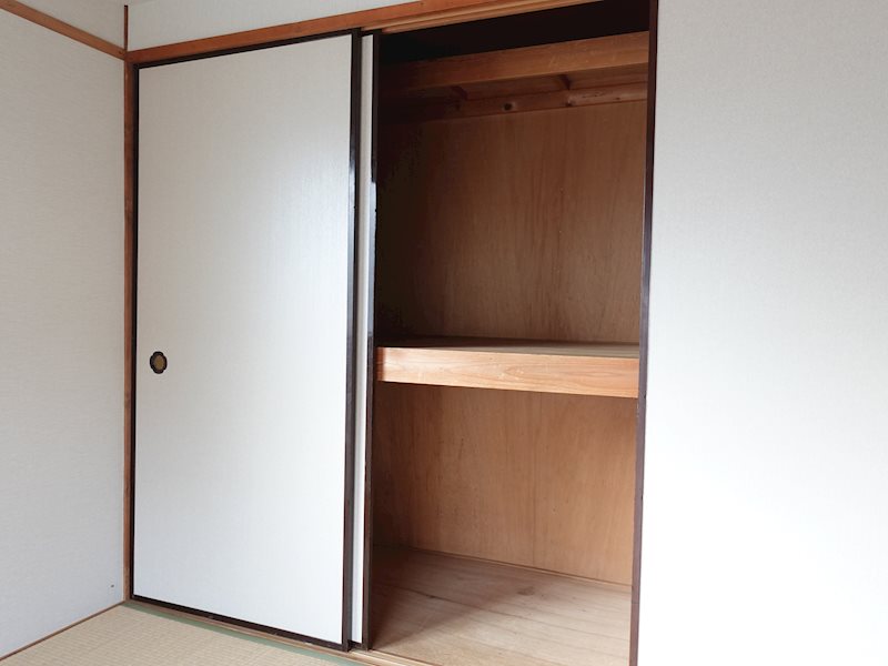 八百重マンション 収納
