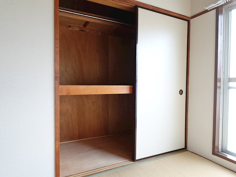 八百重マンション 収納