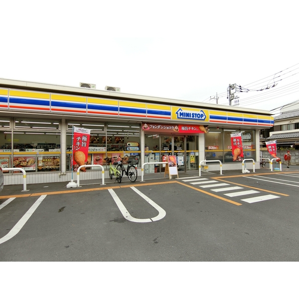 八百重マンション コンビニ