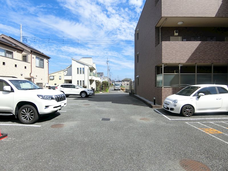 スペースビルドⅡ 駐車場