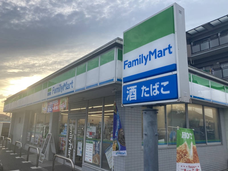 フォンテーヌ聖蹟 コンビニ