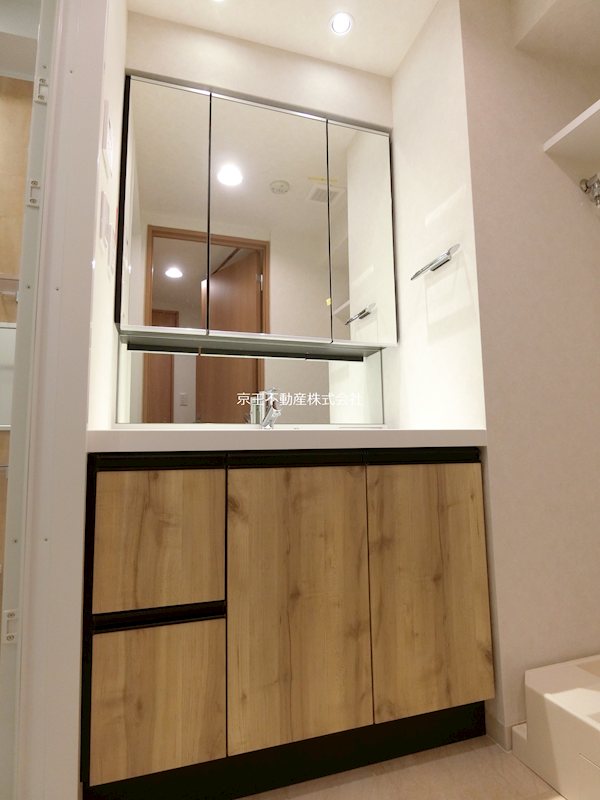 ＭＯＤＩＥＲ　ＢＵＮＫＹＯ　ＫＯＩＳＨＩＫＡＷＡ 洗面所