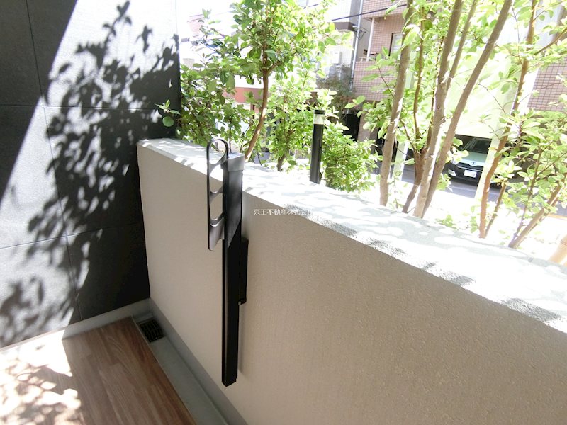 ＭＯＤＩＥＲ　ＢＵＮＫＹＯ　ＫＯＩＳＨＩＫＡＷＡ ベランダ