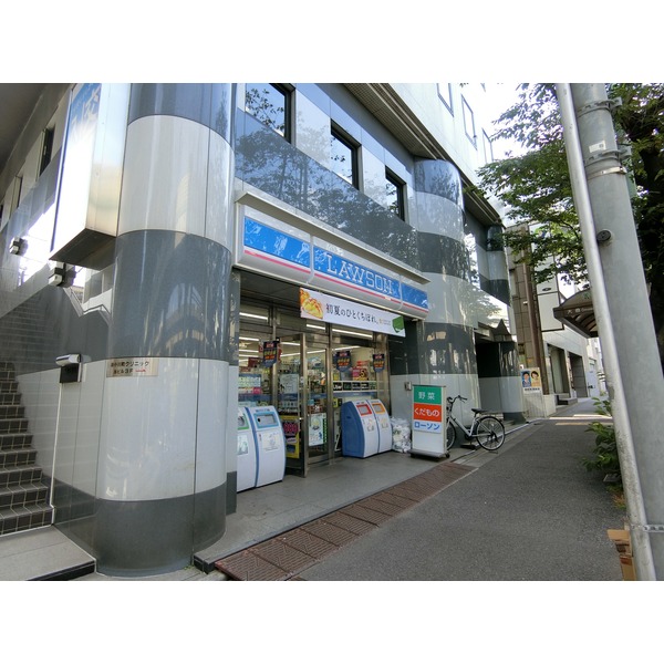 ＭＯＤＩＥＲ　ＢＵＮＫＹＯ　ＫＯＩＳＨＩＫＡＷＡ コンビニ