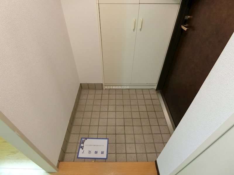 エミネンス富紀 玄関
