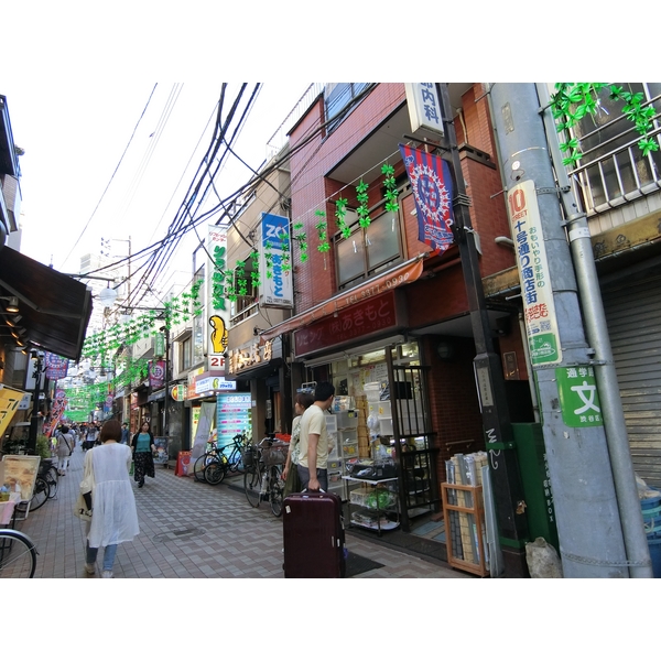 日甲ハイム笹塚 商店街
