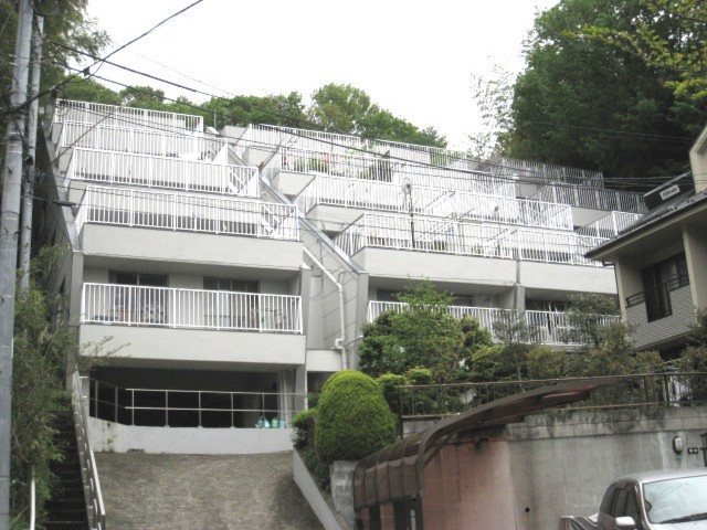 百草園マンション 外観