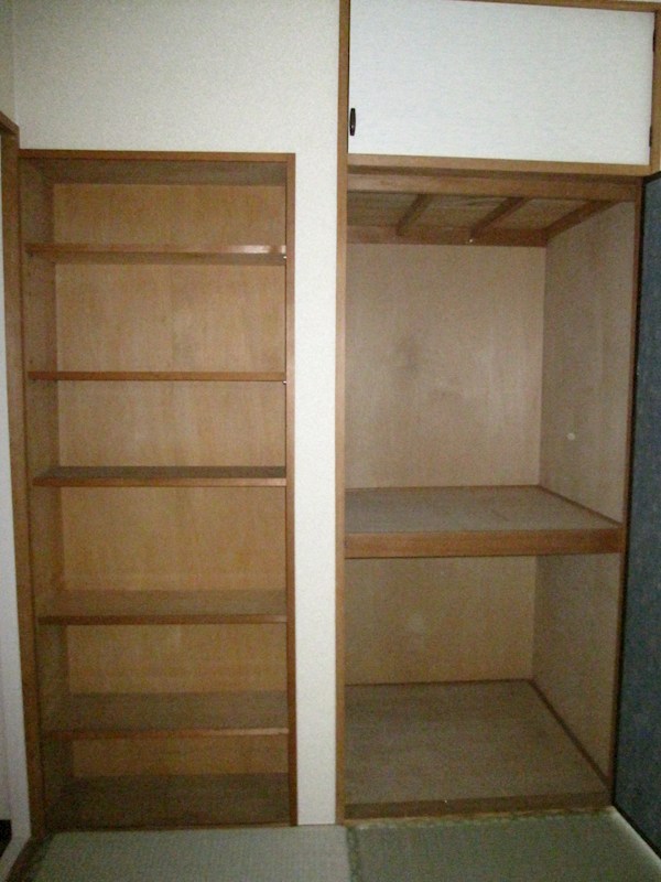 百草園マンション 収納